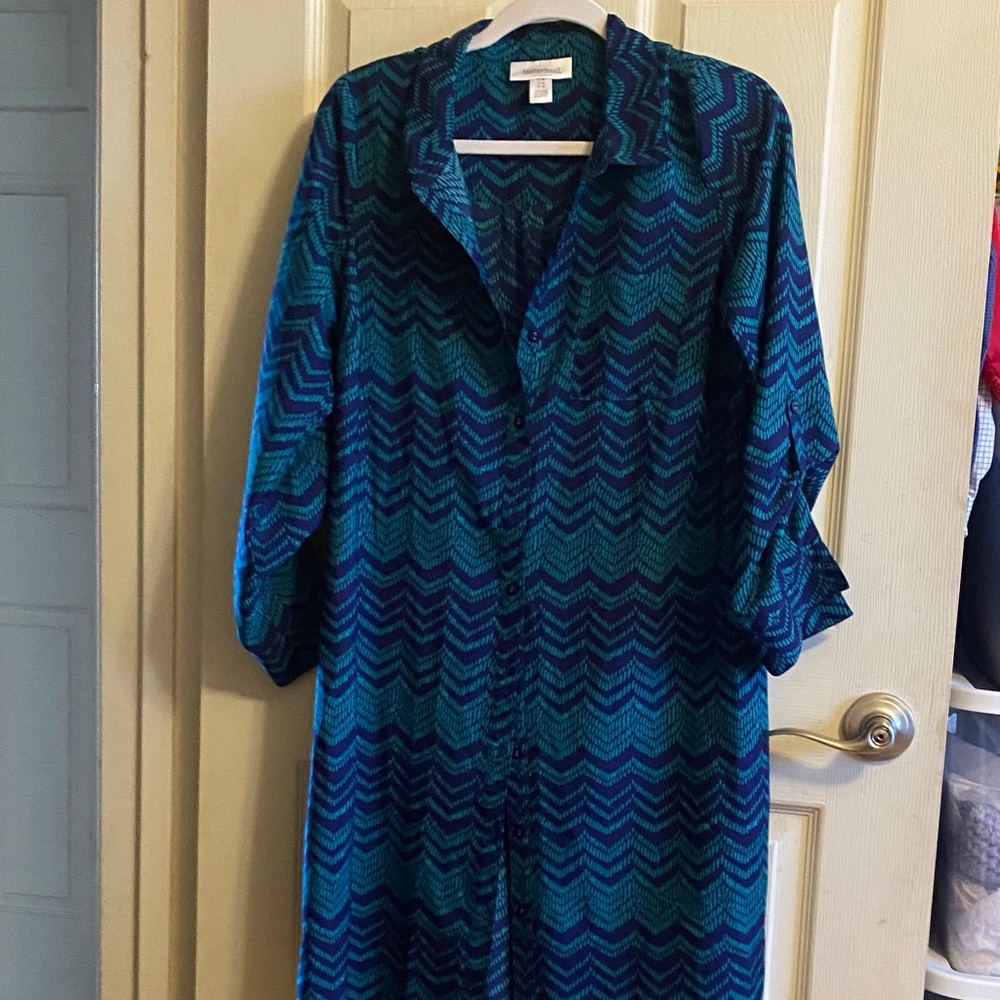Motherhood Maternity Blue and Green Chevron button down Long Sleeve Dress